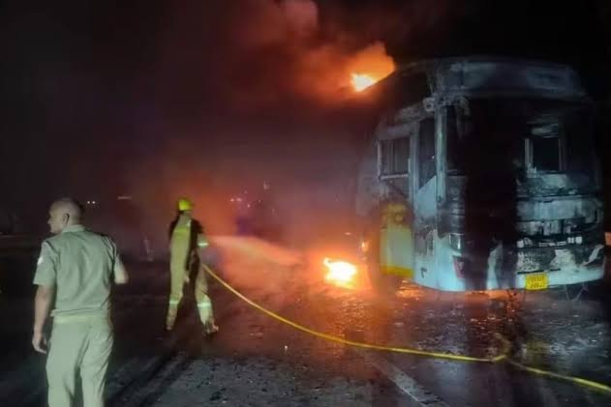 Nine Killed After Sleeper Bus Catches Fire on Yamuna Expressway